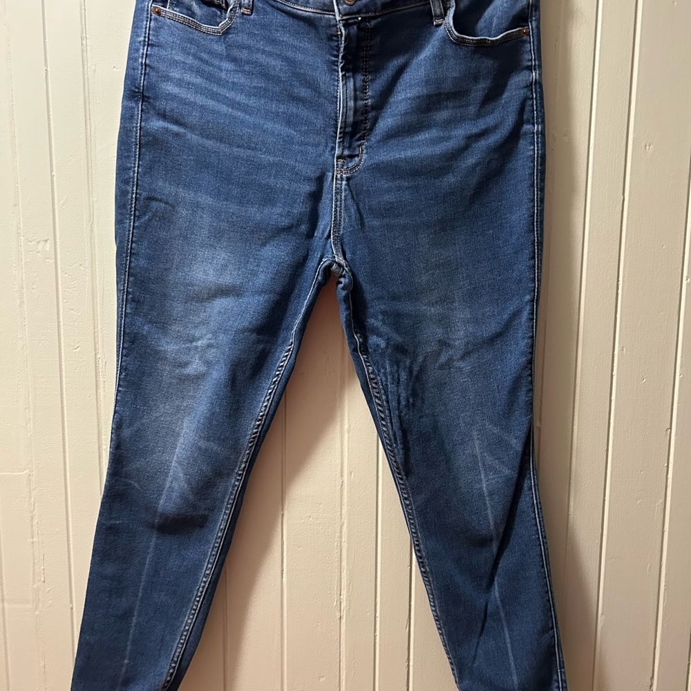 Women's Blue Jeans